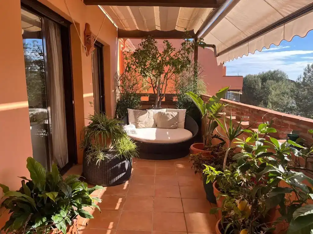 Terrassa de Apartament en venda en Marbella amb Aire condicionat i Piscina