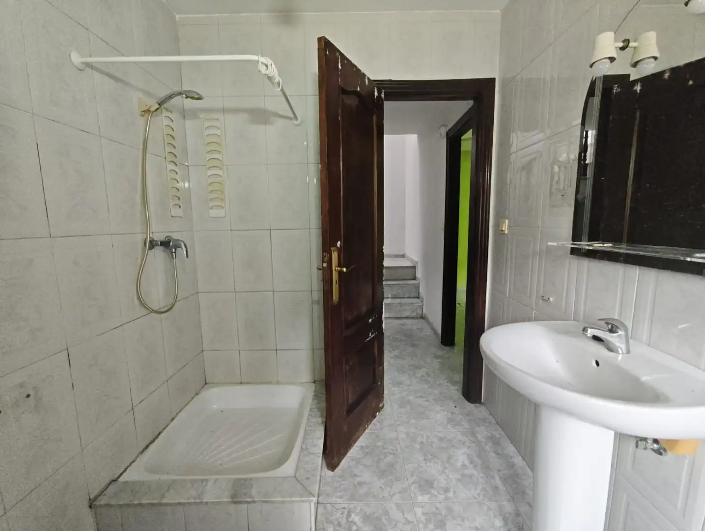Bany de Casa adosada en venda en Lousame