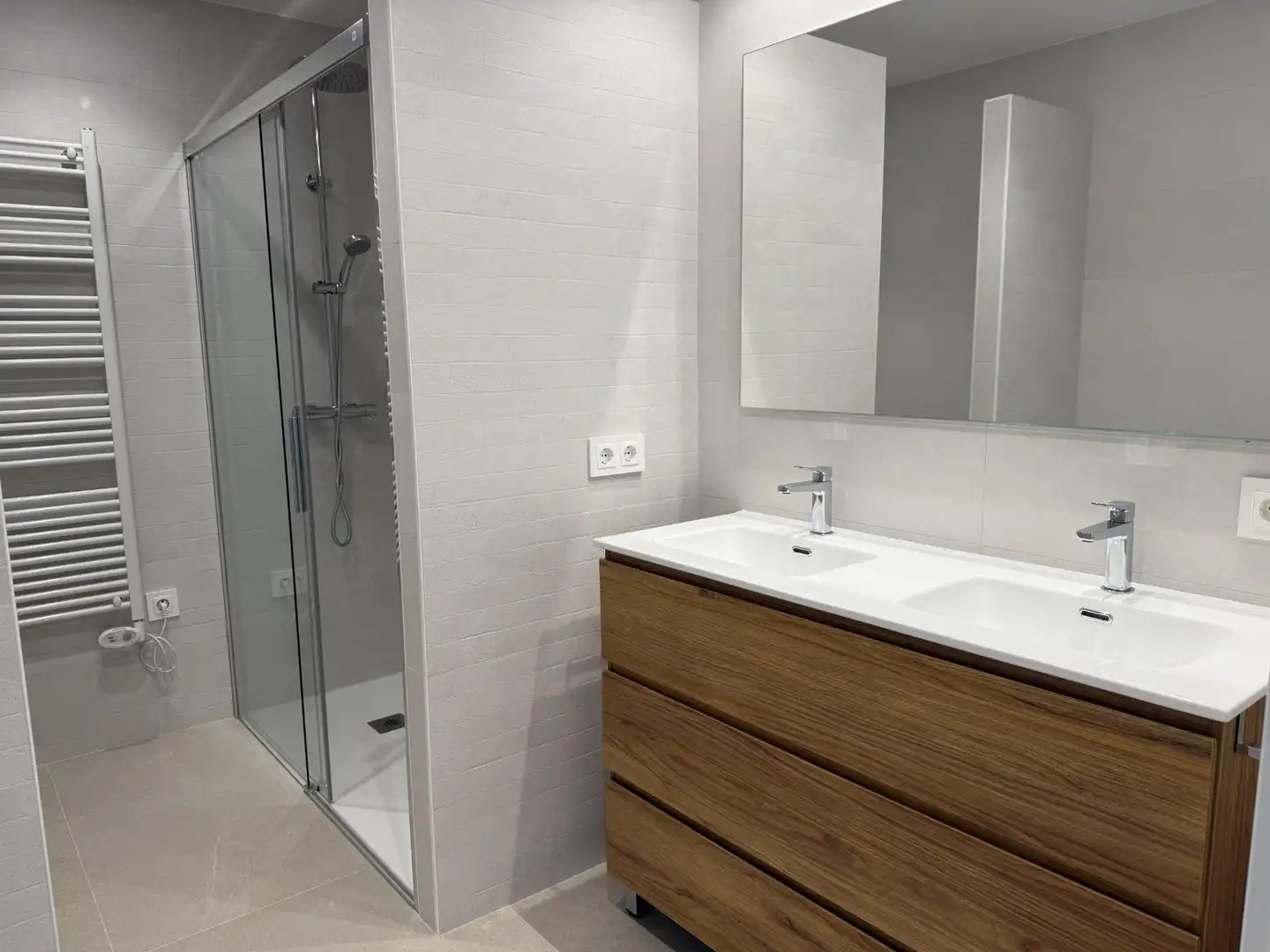 Bathroom of Houses for sale in La Roca del Vallès  with Heating and Private garden