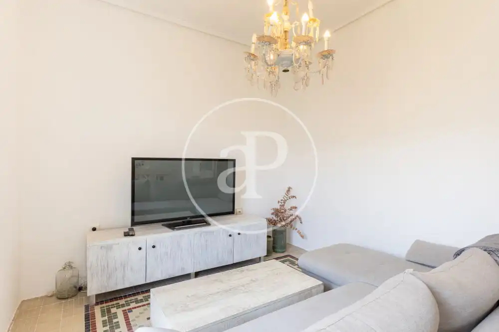 Living room of Flat for rent in Valencia  with Air Conditioner, Heating and Furnished