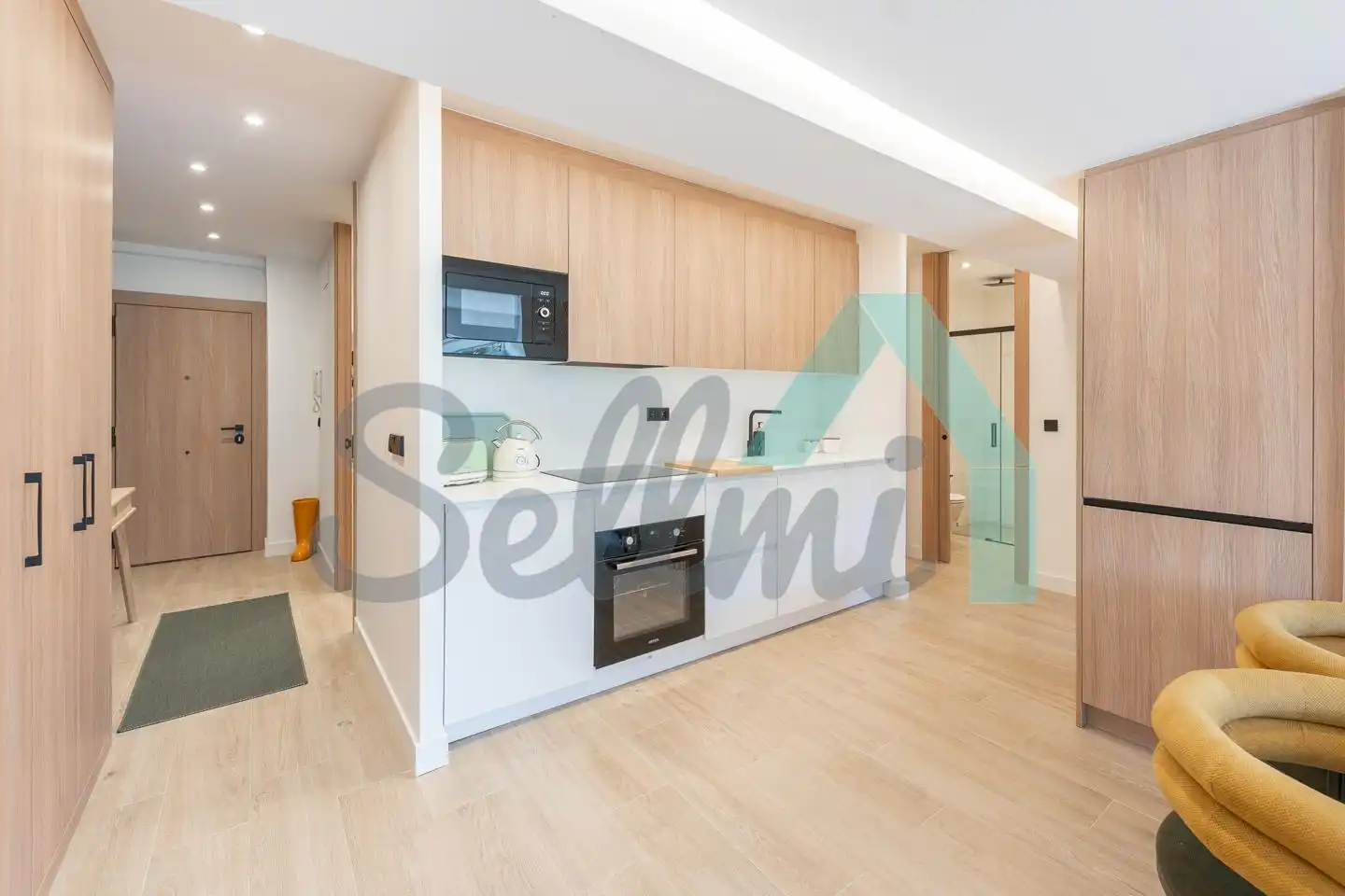 Flat for rent in Calle Real Oviedo, Masip