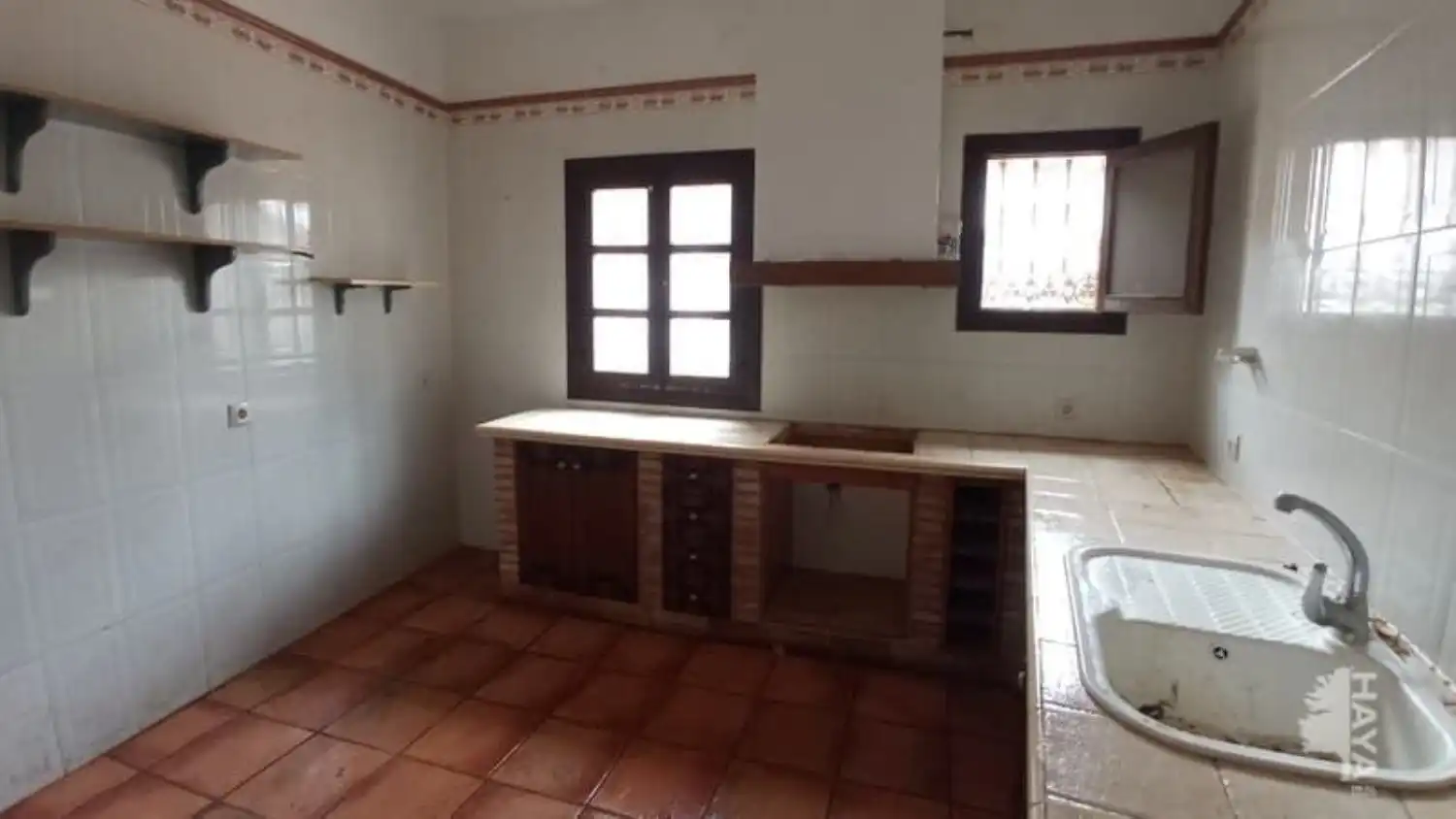 Cocina de Casa adosada en venta en El Robledo   con Calefacción, Jardín privado y Terraza