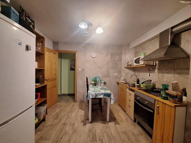 Piso en Venta en Calle ASPE en Carolinas Bajas