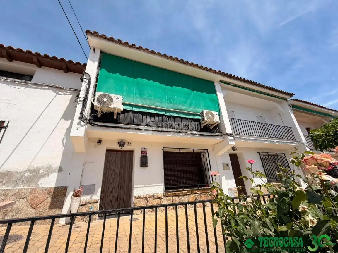 Vista exterior de Casa adosada en venta en Lanzahíta con Aire acondicionado y Calefacción