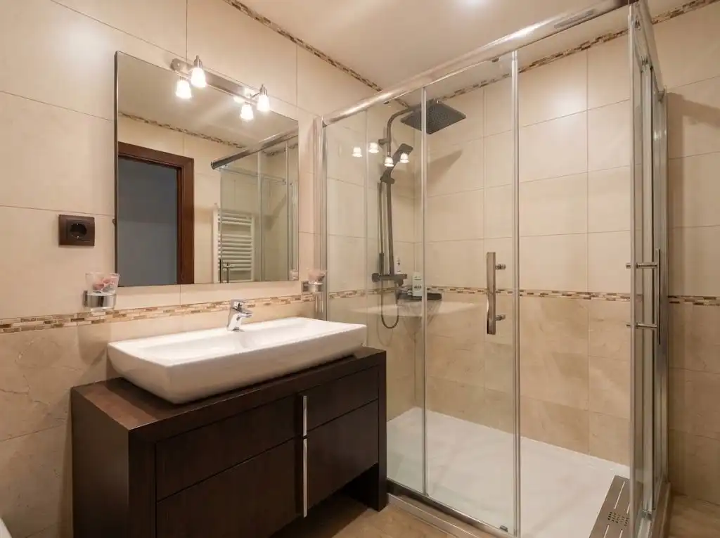 Bathroom of Flat for sale in Valdemoro  with Heating, Terrace and Storage room