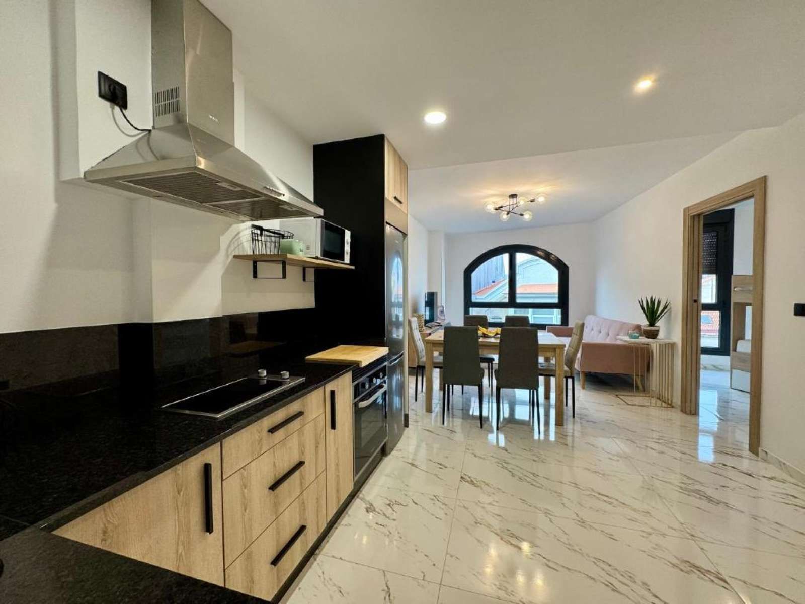 Cocina de Apartamento para compartir en Marín con Aire acondicionado, Terraza y Amueblado