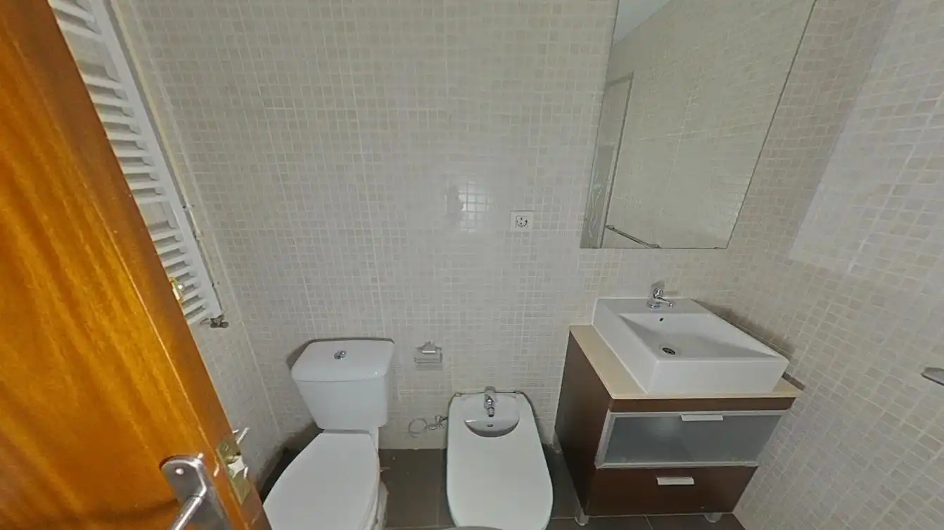 Badezimmer von Wohnung zum Verkauf in Reus mit Heizung