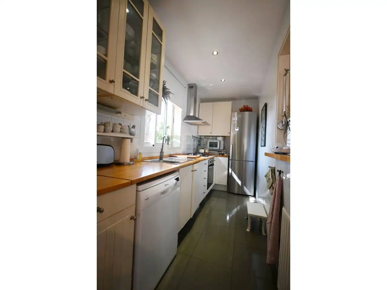Casa amb jardí en venda a Calle Suïssa, imagen 9