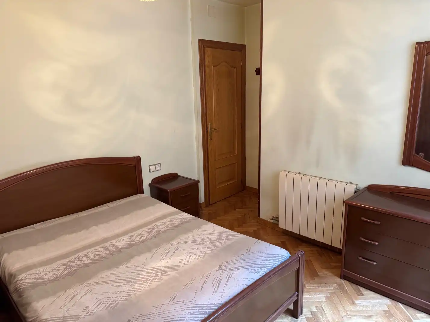 Habitación de Piso en venta en Barcelona con Aire acondicionado, Calefacción y Horno