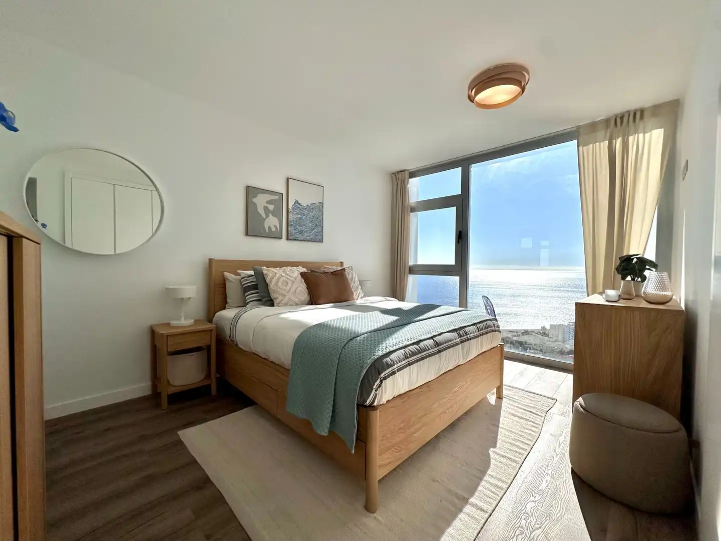 Schlafzimmer von Dachboden zum Verkauf in Almuñécar mit Klimaanlage, Terrasse und Schwimmbad