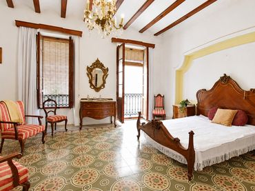 Casa amb balcó en venda a CL SANT PERE