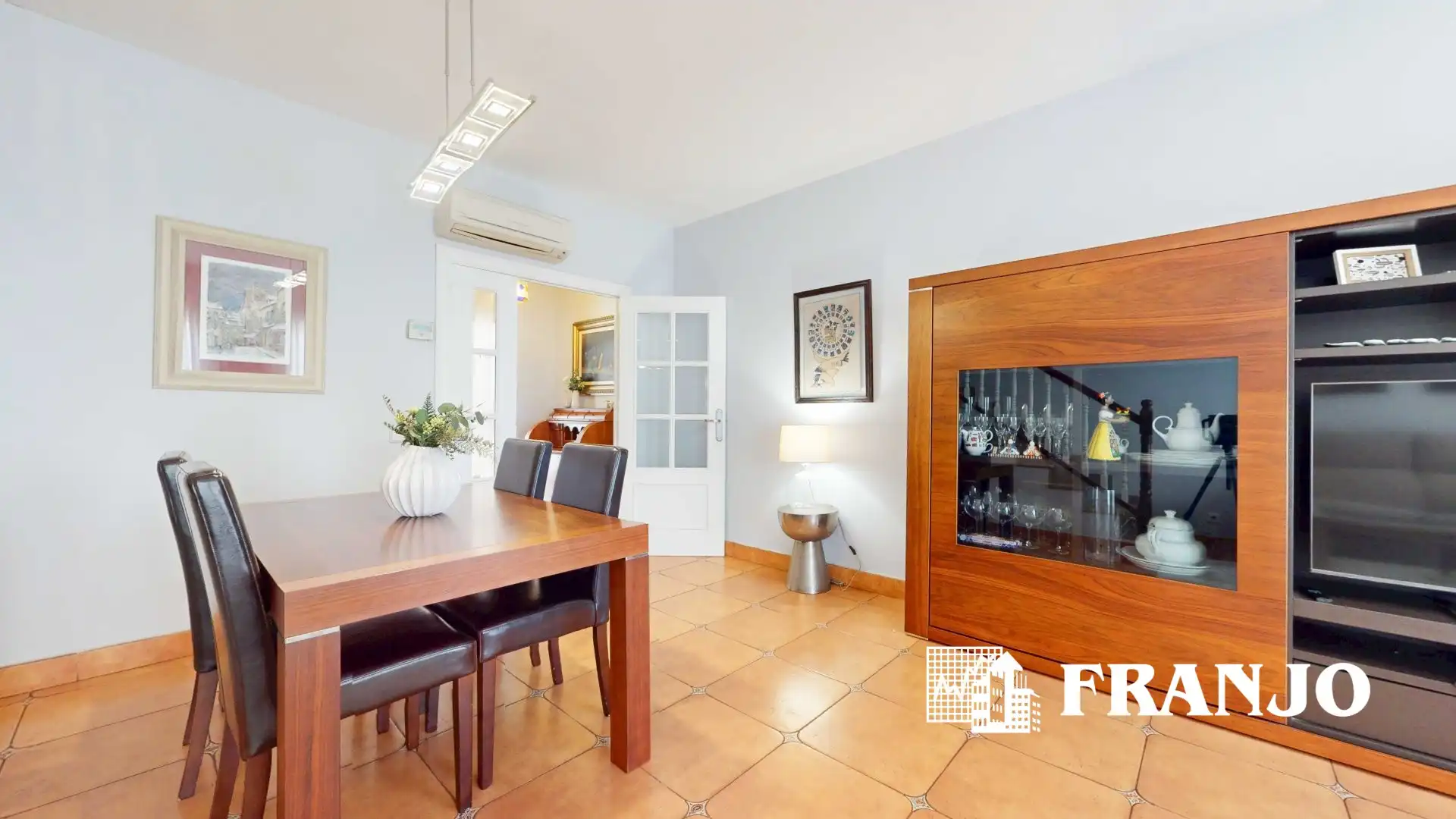 Vista exterior de Casa adosada en venta en Barberà del Vallès con Aire acondicionado, Calefacción y Terraza