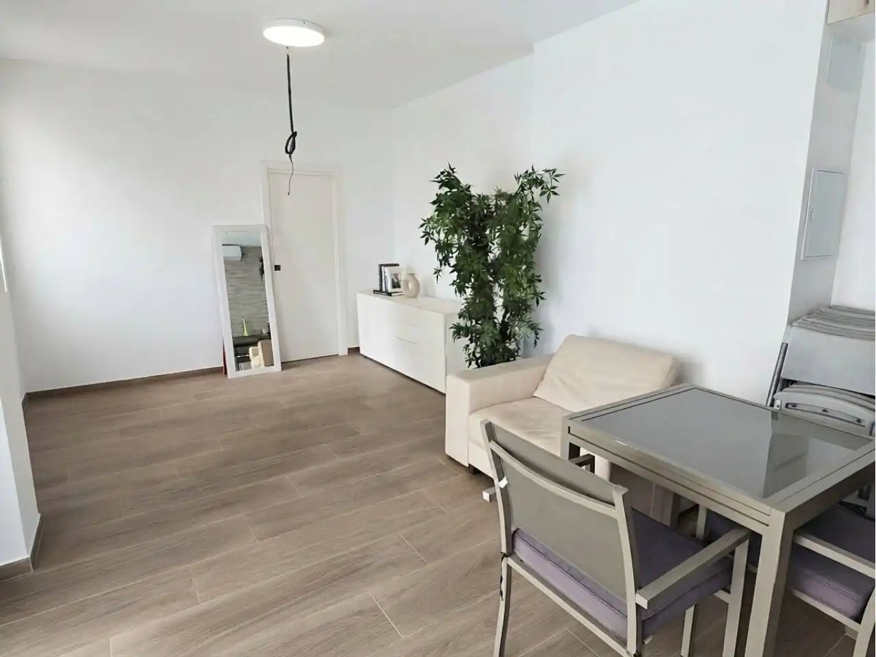 Wohnzimmer von Geschaftsraum zur Miete in Valencia mit Klimaanlage