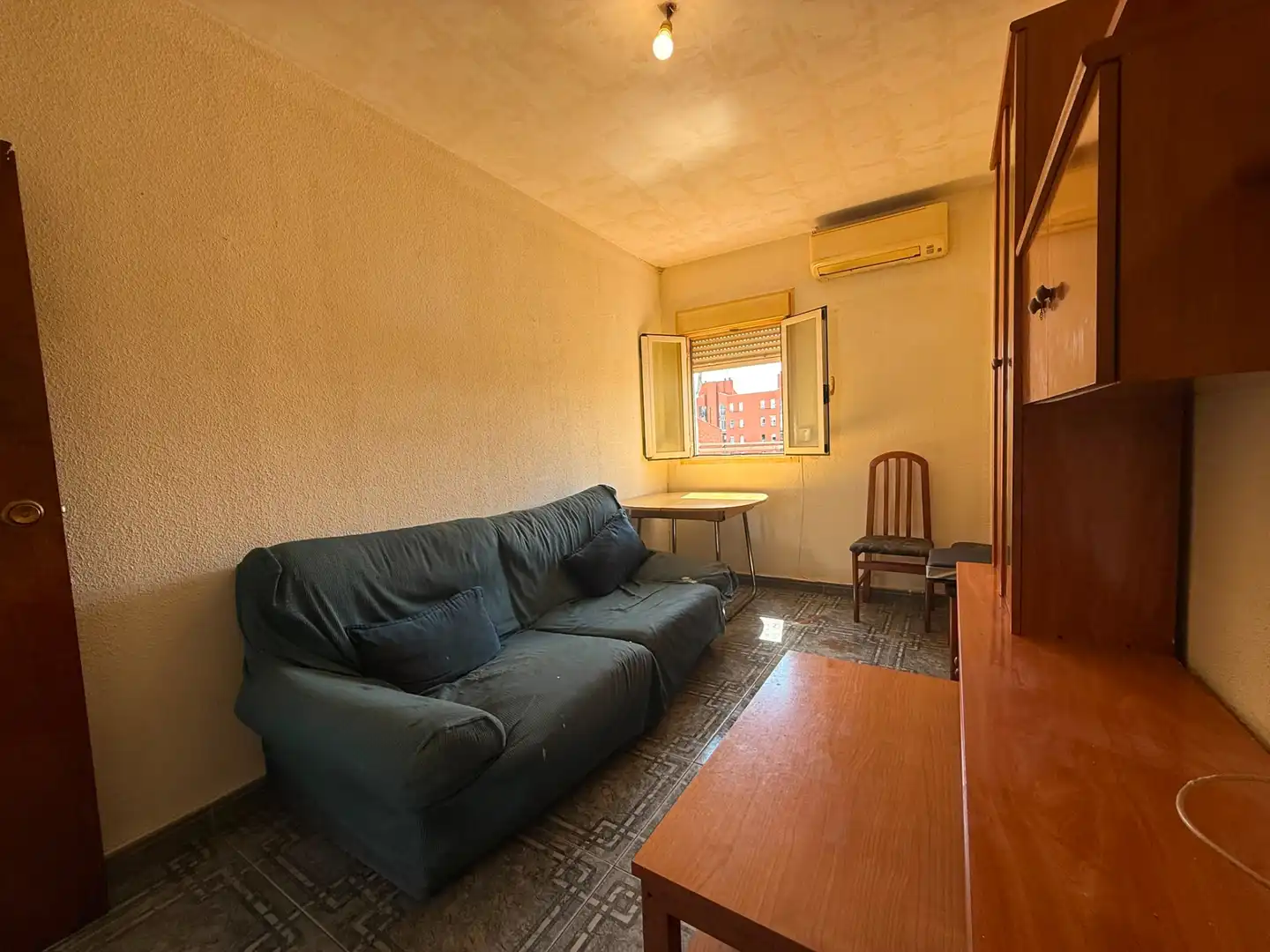 Habitación de Piso en venta en Madrid con Calefacción