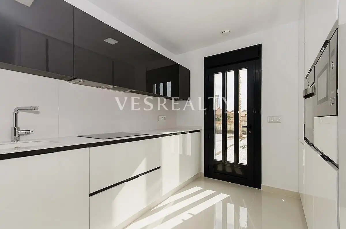 Detached house with terrace for sale in Calle Juan Marsé, imagen 16
