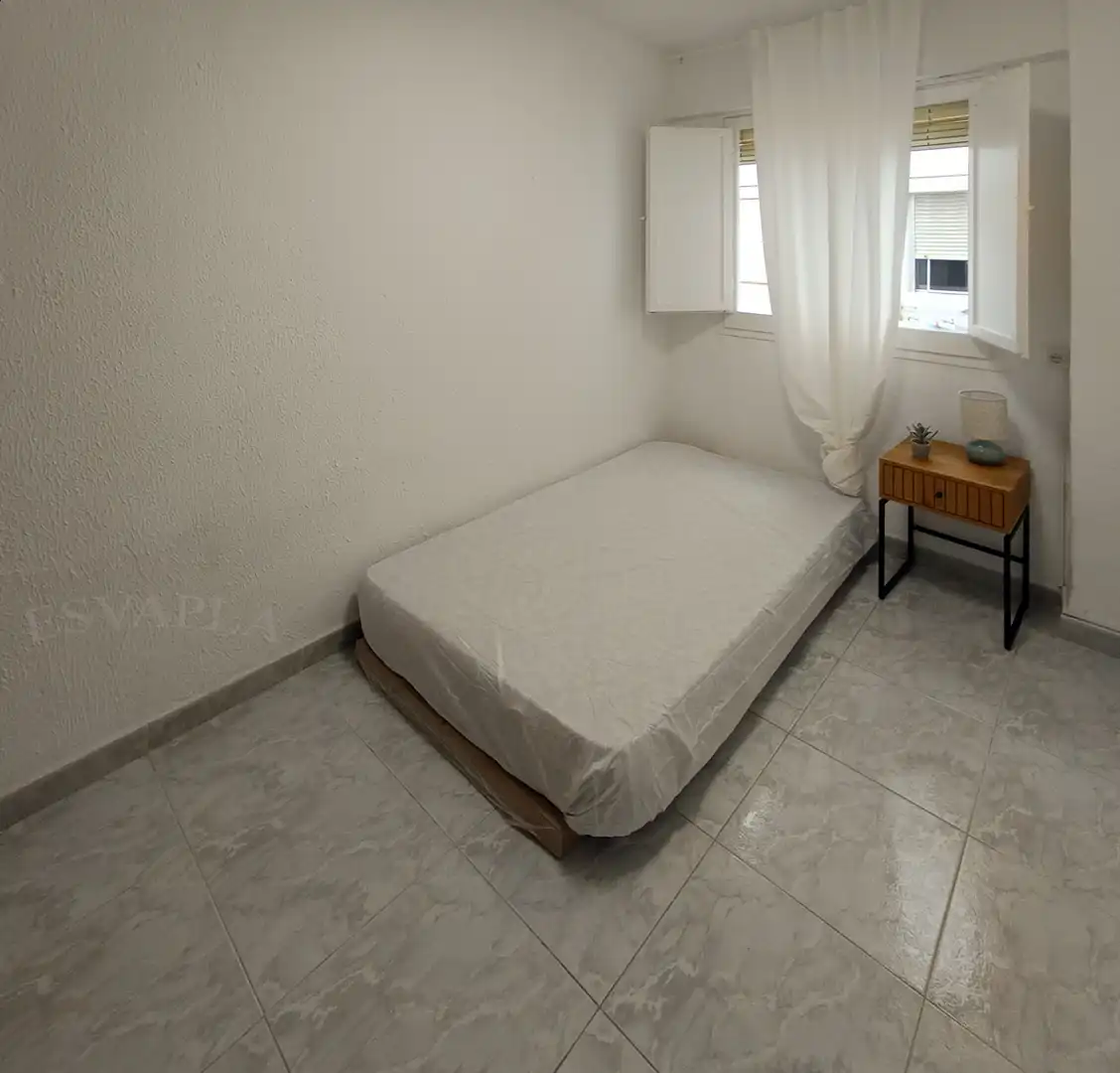Schlafzimmer von Wohnung zur Miete in Alicante / Alacant mit Klimaanlage, Möbliert und Ofen
