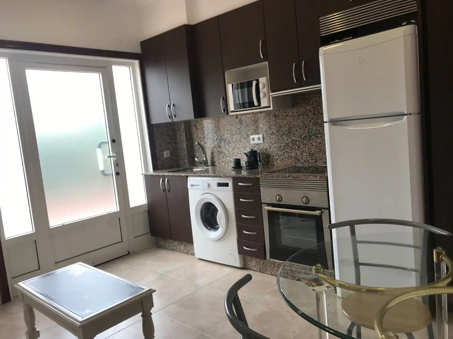 Apartments for rent in Estrada do Porto, Valadares - Beade