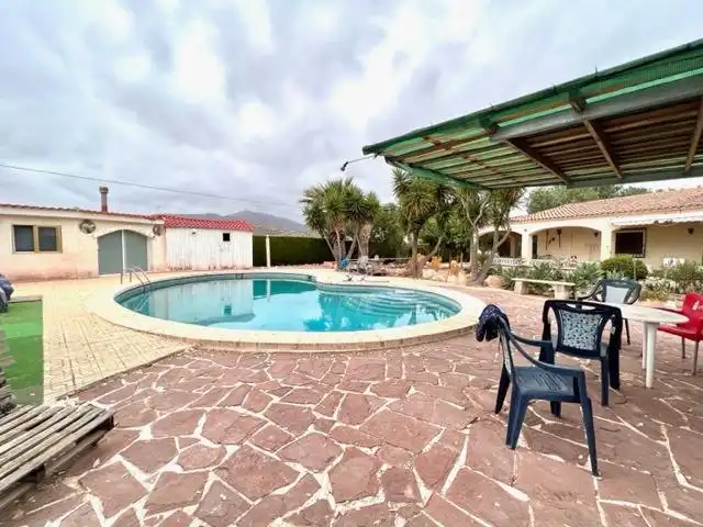 Piscina de Casa o chalet en venta en Alicante / Alacant con Calefacción, Jardín privado y Trastero
