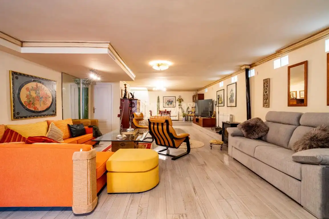 Casa adosada en venta en Padul con Terraza y Piscina comunitaria