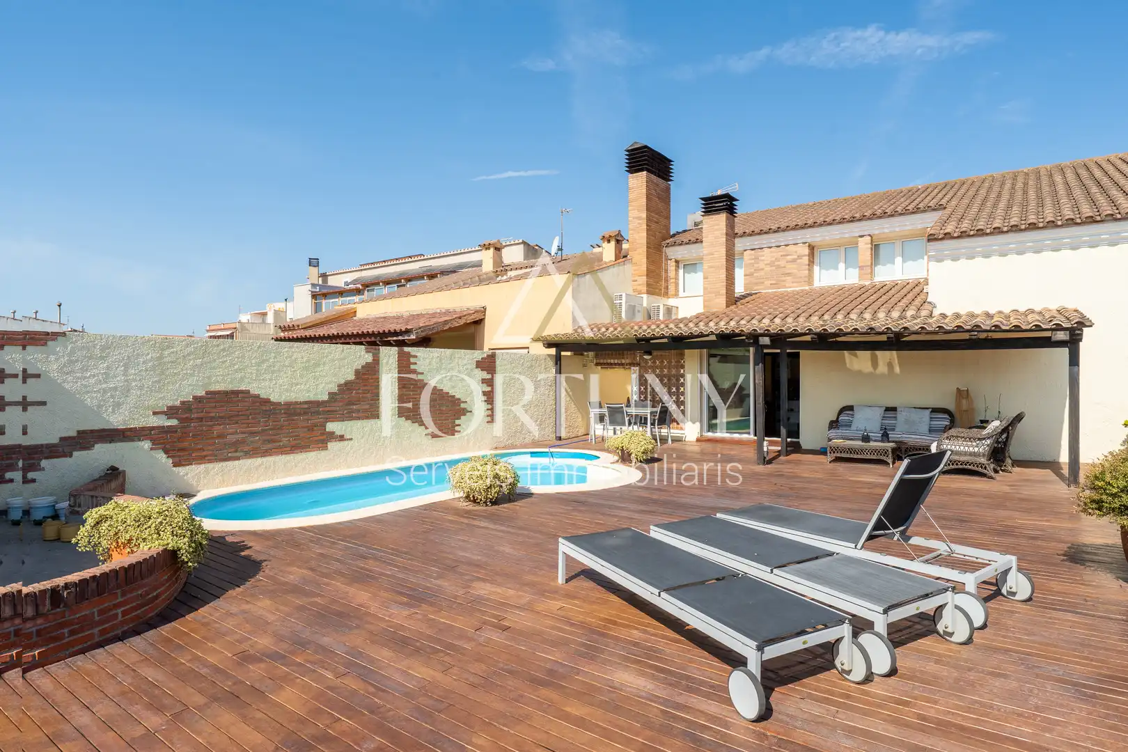 House with pool for sale in MONTBRIO DE, imagen 2
