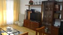 Sala d'estar de Pis en venda en Salamanca Capital amb Calefacció i Parquet