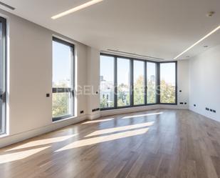 Living room of Apartment to rent in  Madrid Capital  with Air Conditioner, Heating and Furnished