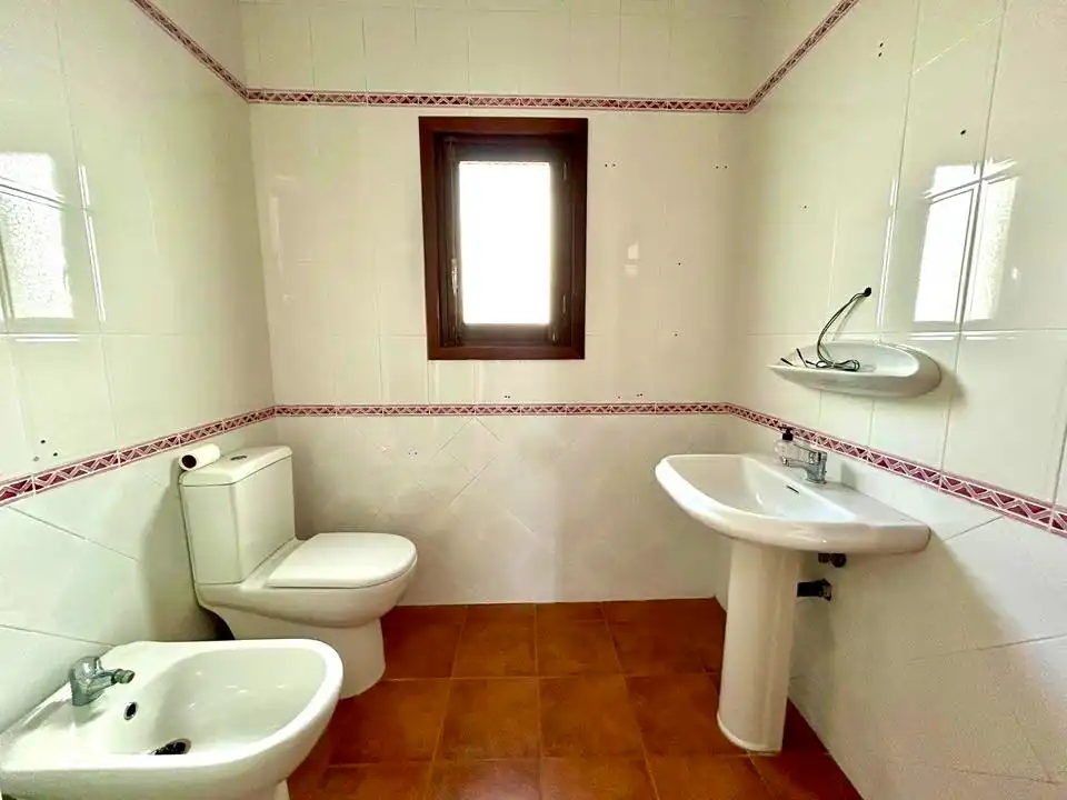 Baño de Casa o chalet en venta en Almería con Jardín privado y Terraza