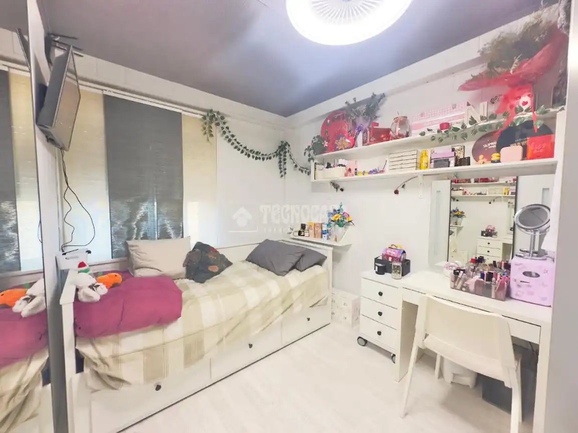 Bedroom of Flat for sale in Móstoles  with Air Conditioner, Heating and Terrace