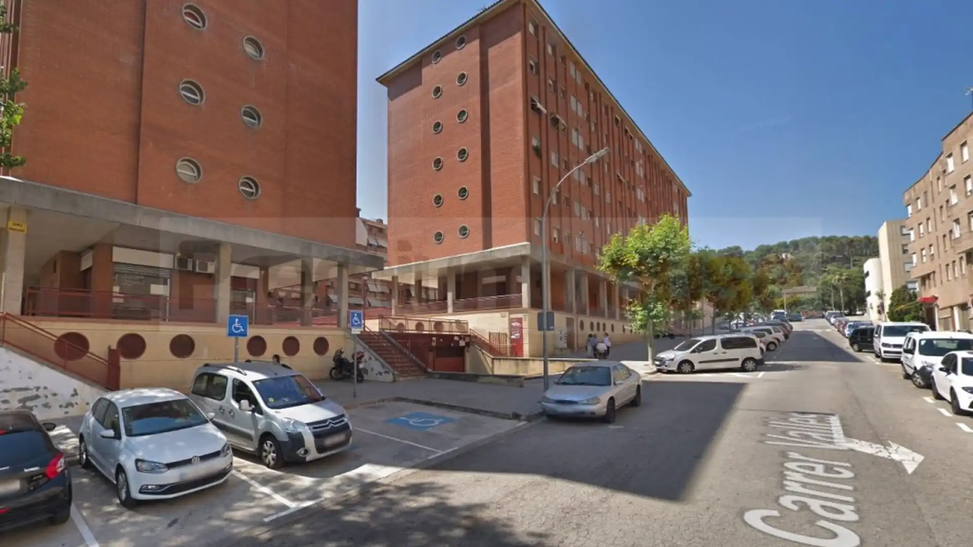 Vista exterior de Local en venta en Sant Andreu de la Barca