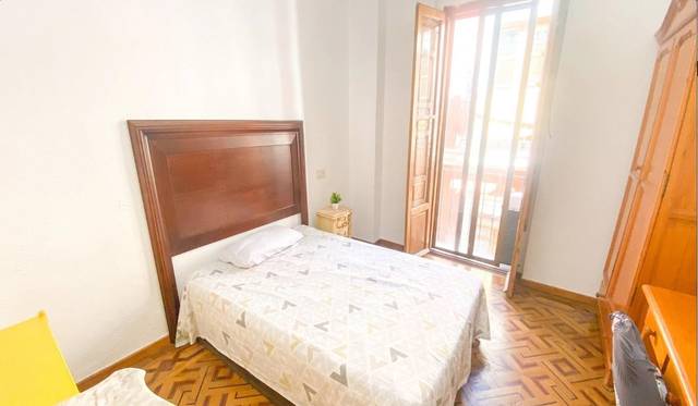 Piso en Alquiler en San Matías - Realejo