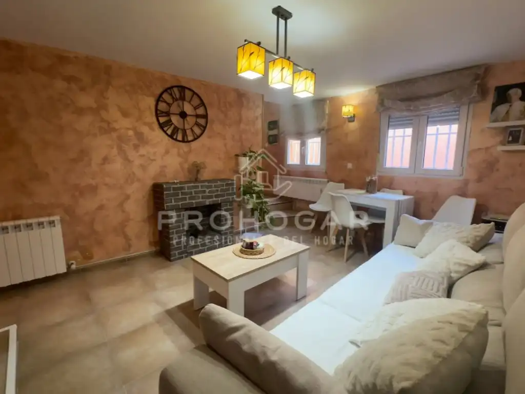 Sala de estar de Casa adosada en venta en Colmenar Viejo