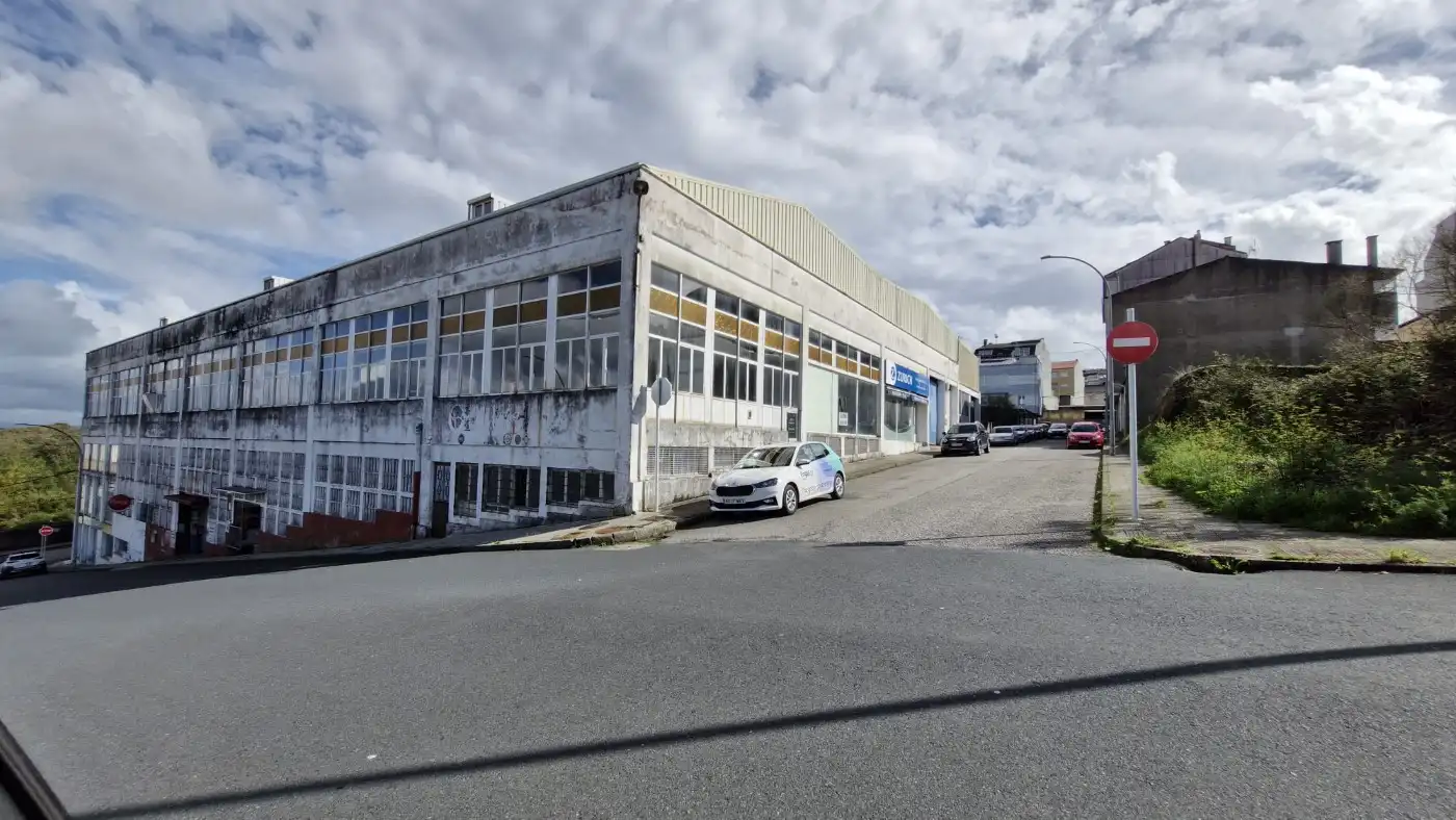 Nave industrial in vendita a Av. Santiago, La Estrada, 36680 La Estrada, Pontevedra, España