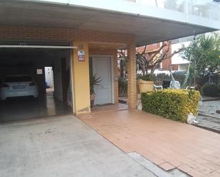 Aparcament de Casa adosada en venda en Vilamalla amb Aire condicionat, Calefacció i Jardí privat