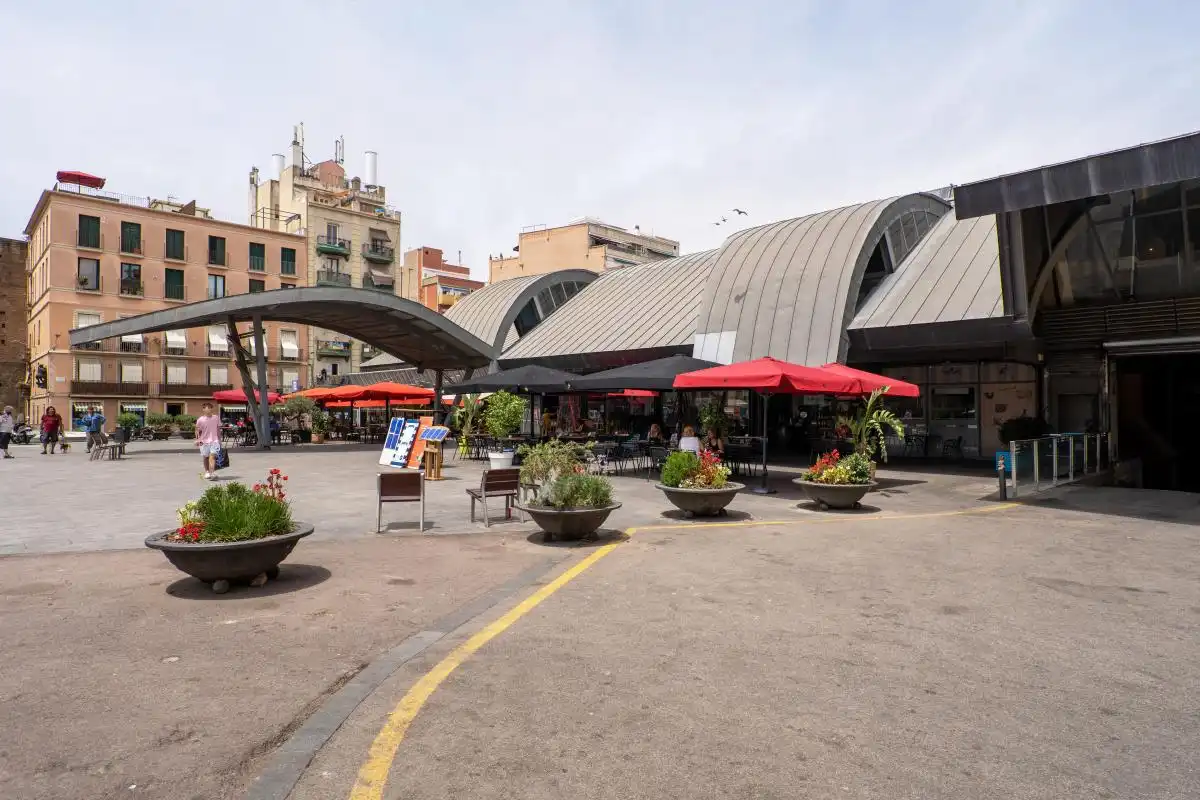Vista exterior de Piso en venta en Barcelona con Aire acondicionado, Calefacción y Amueblado