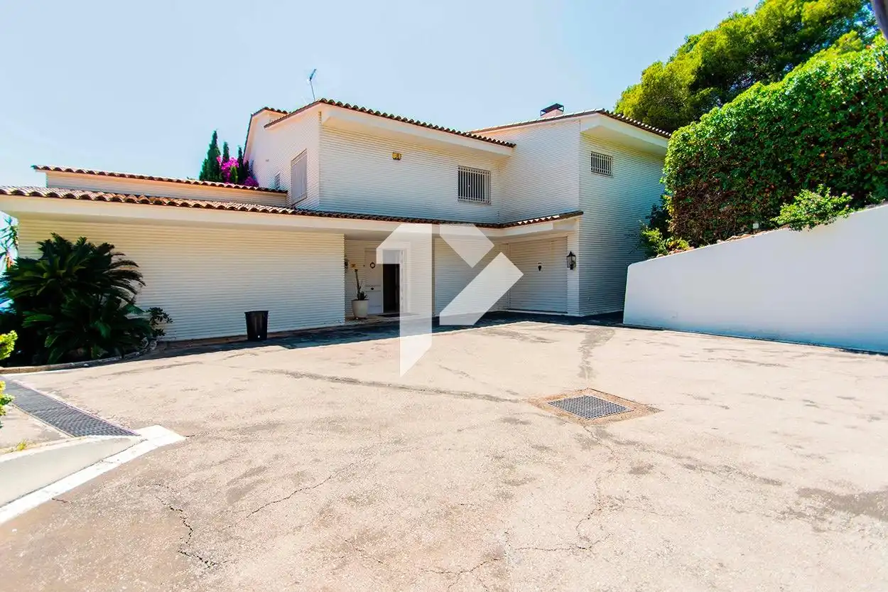 Exterior view of Houses for sale in Castelldefels  with Private garden, Terrace and Community pool