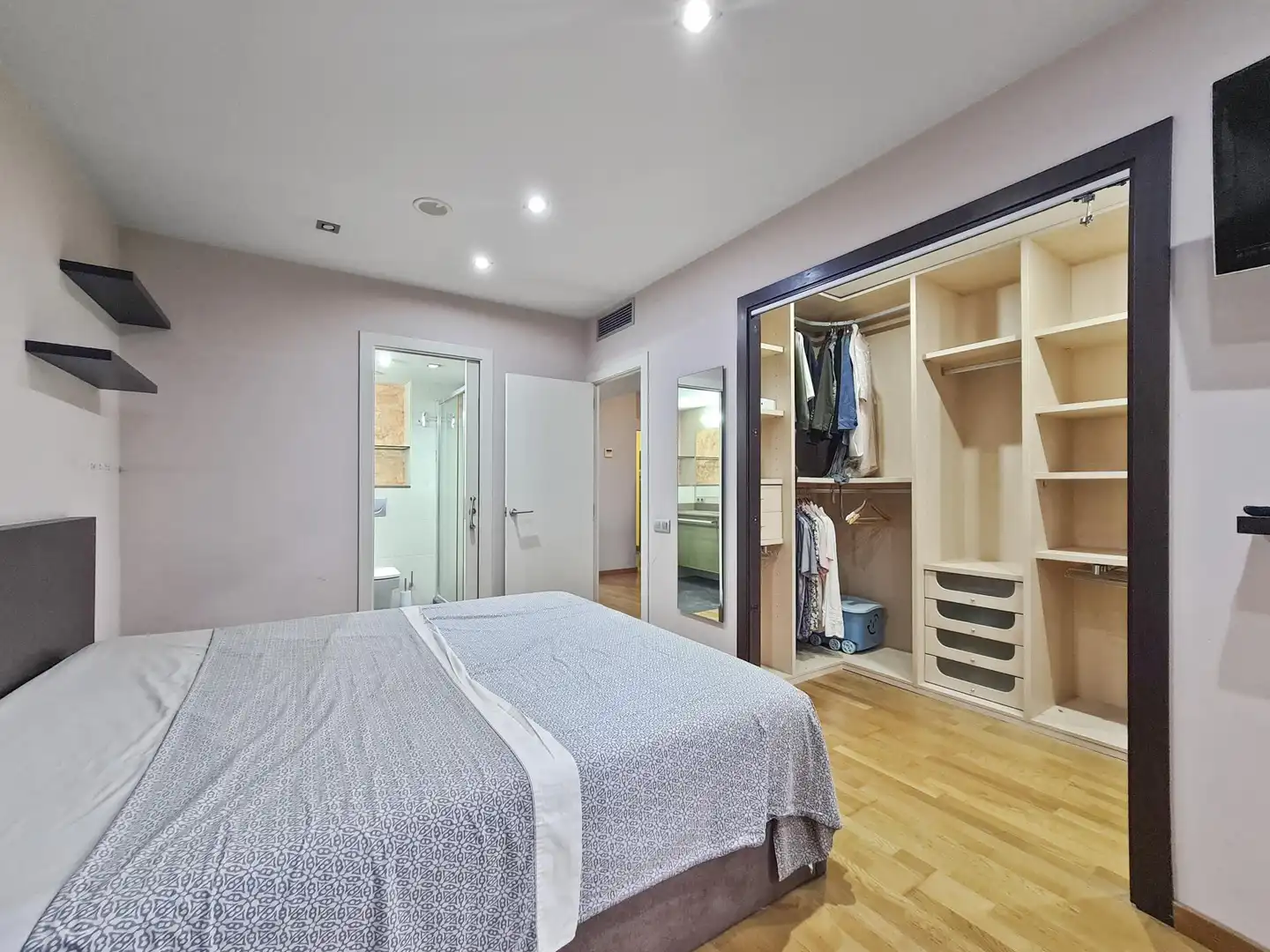 Flat with terrace for sale in del Comte Borrell, imagen 10
