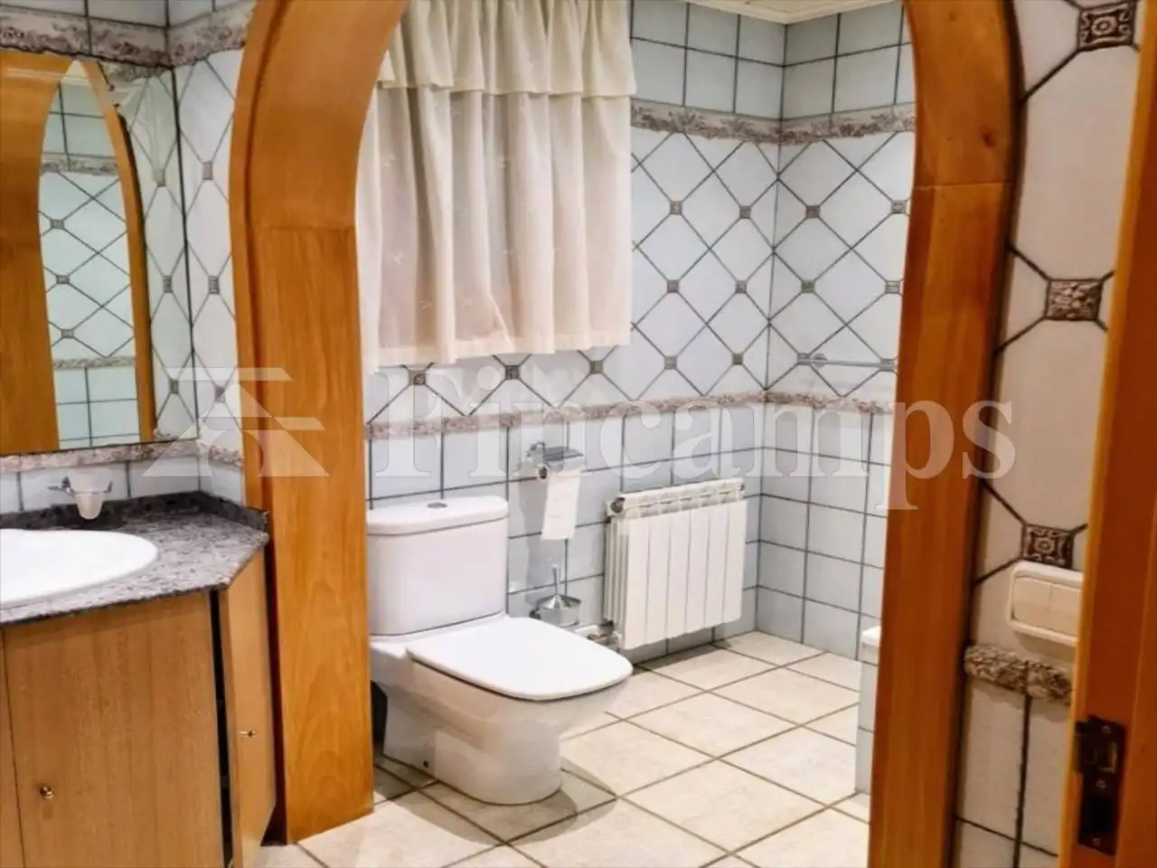 Baño de Casa o chalet en venta en Castellar del Vallès con Calefacción, Jardín privado y Terraza