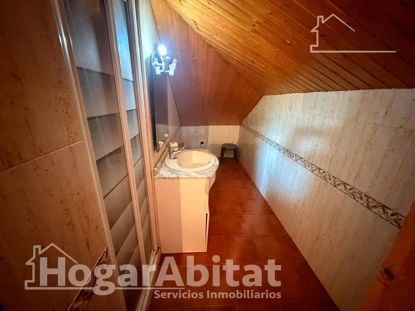 Habitación de Casa o chalet en venta en Chiva con Aire acondicionado, Calefacción y Jardín privado