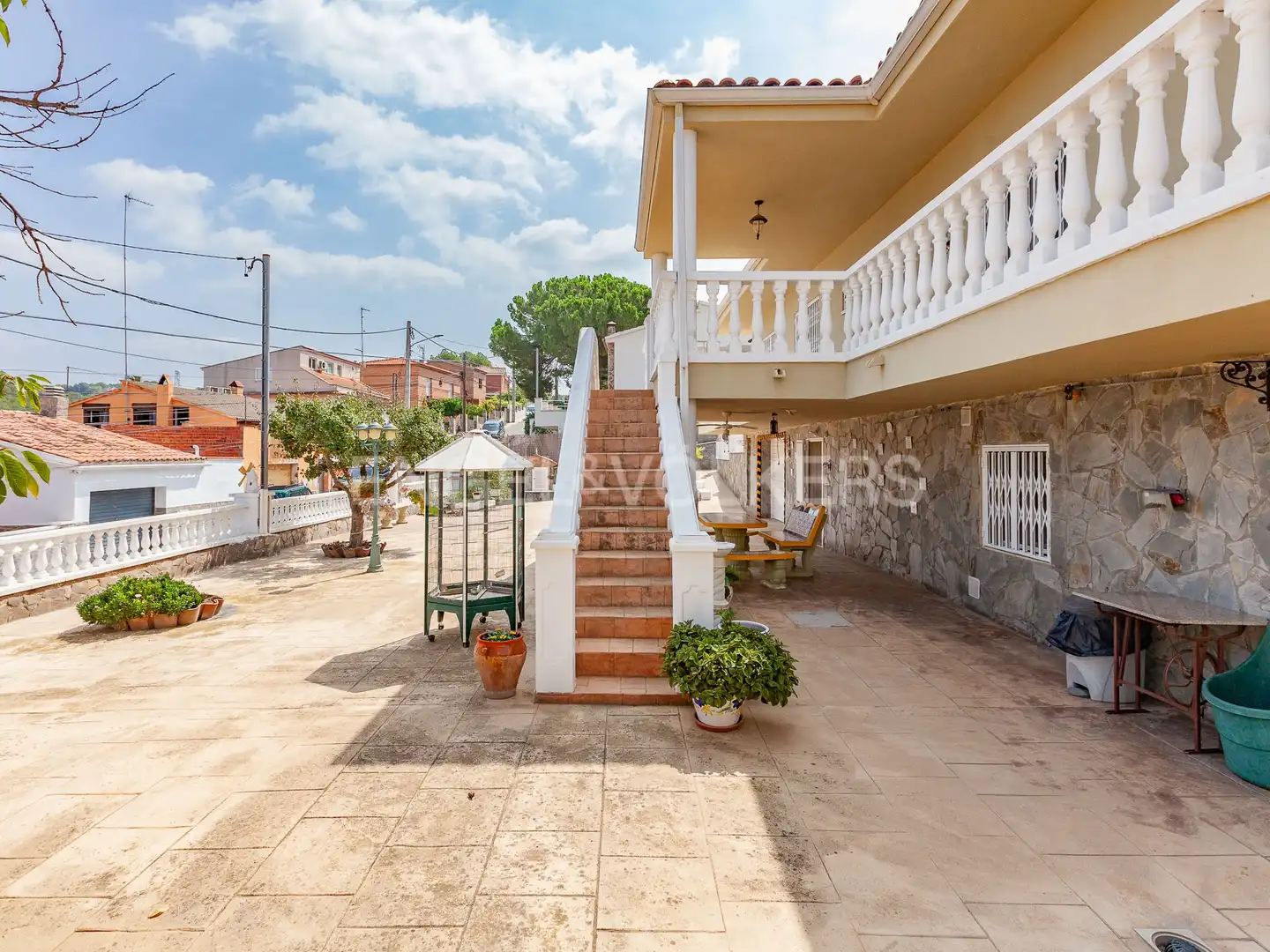 Vista exterior de Casa o chalet en venta en Terrassa con Aire acondicionado, Calefacción y Terraza