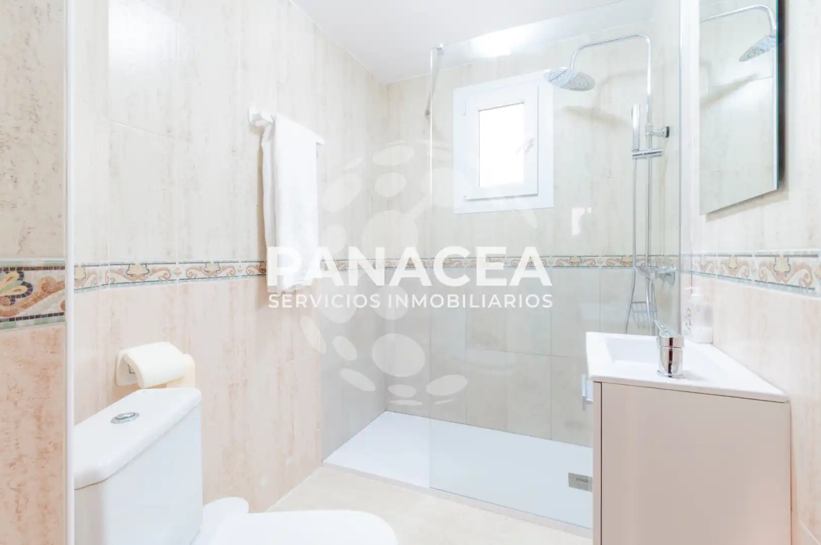 Bathroom of Flat for sale in Roquetas de Mar  with Terrace, Furnished and Oven