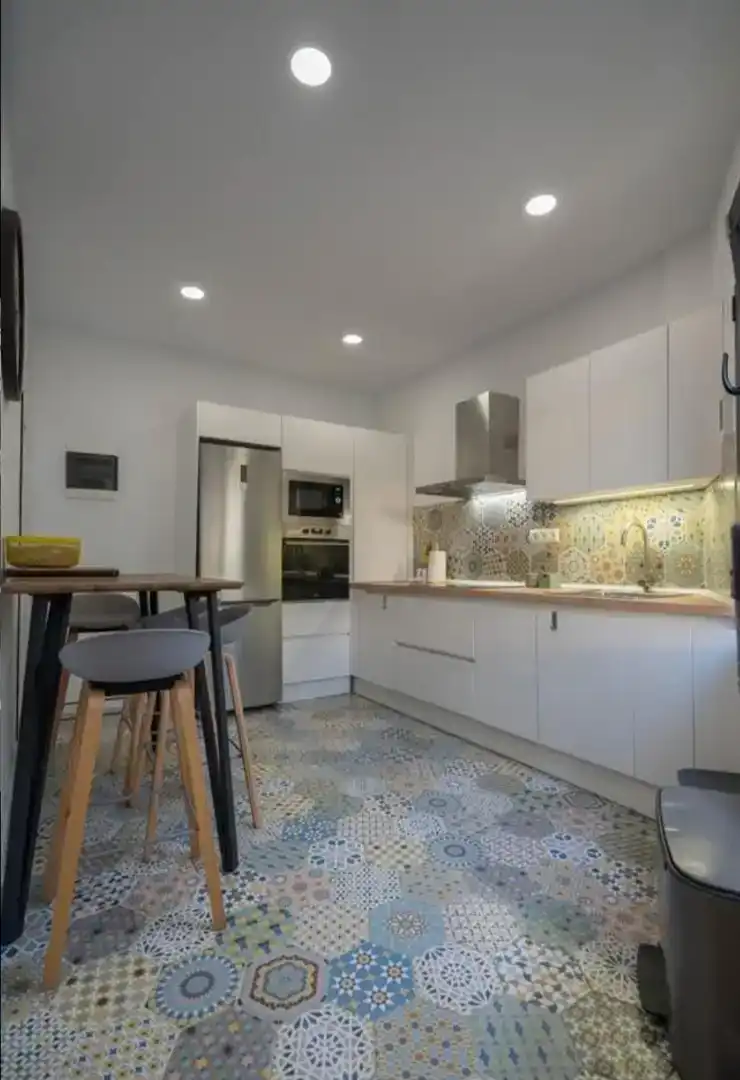 Cuina de Casa adosada en venda en Guía de Isora amb Aire condicionat, Traster i Moblat