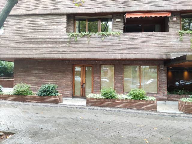 Local comercial en Venta en Hispanoamérica - Bernabéu