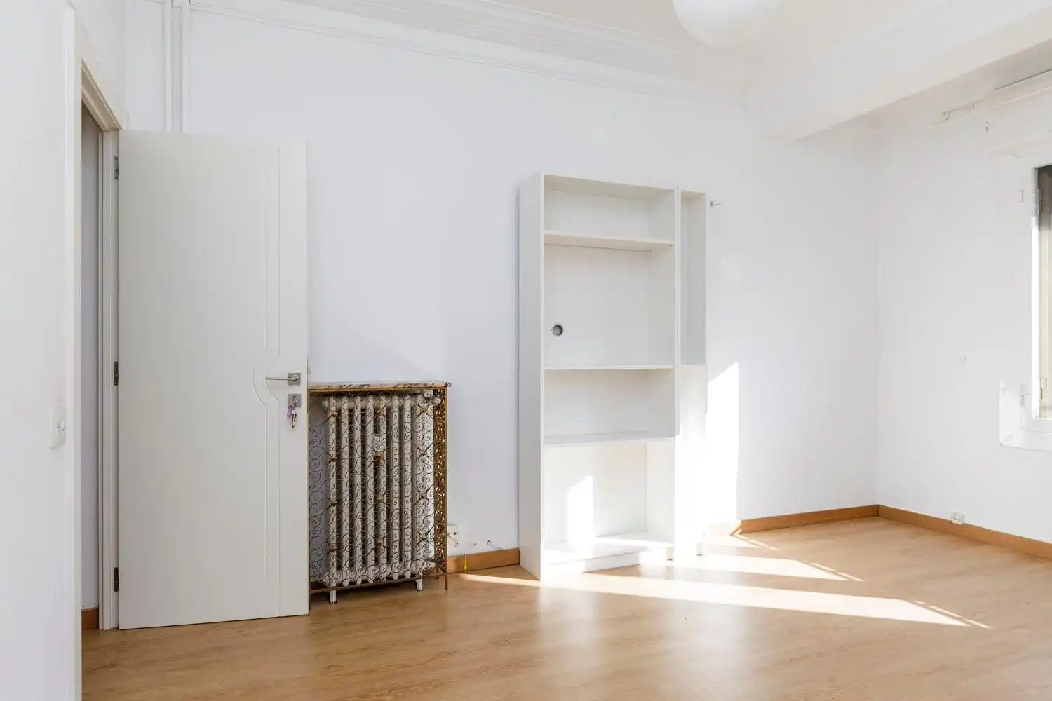 Habitación de Piso en venta en Zaragoza con Calefacción