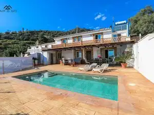 Vista exterior de Finca rústica de lloguer en Almuñécar amb Aire condicionat, Jardí privat i Terrassa