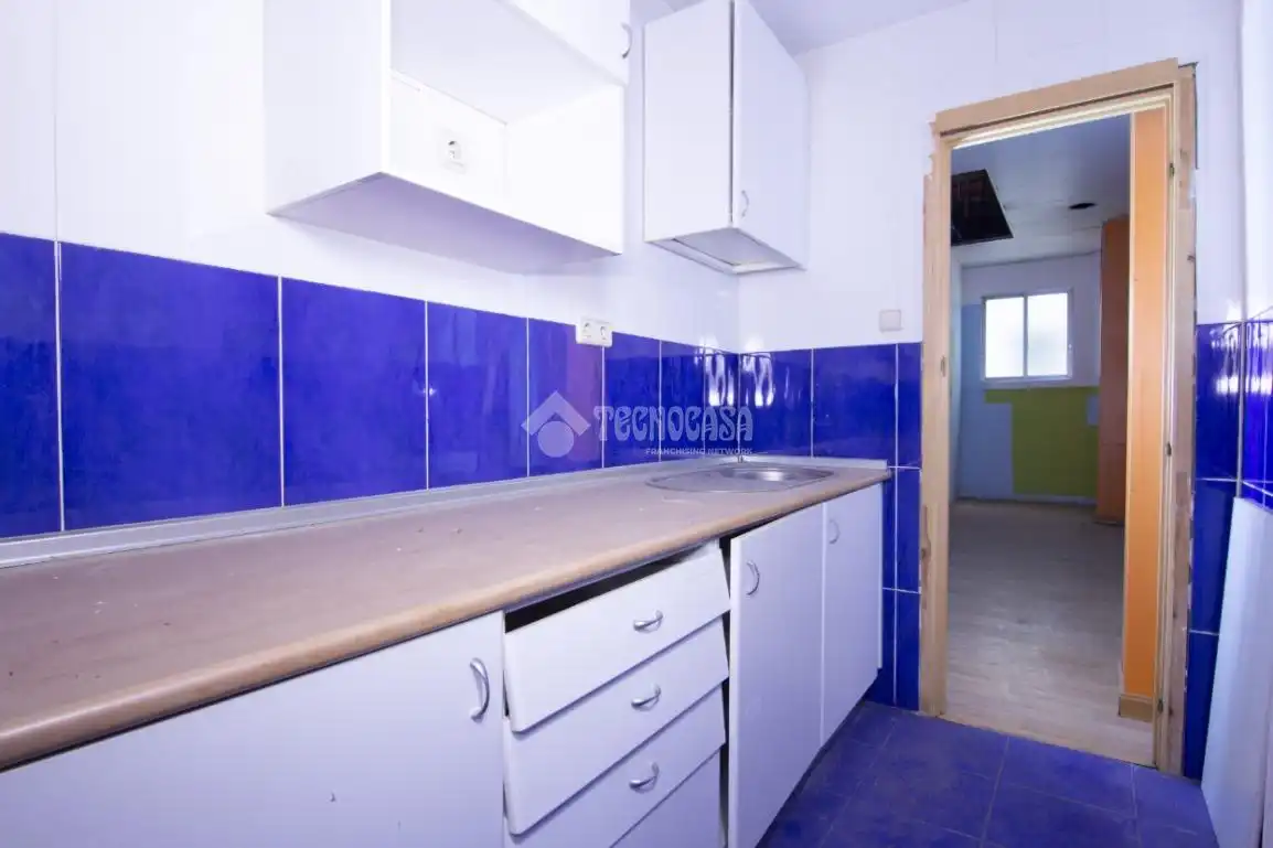 Cocina de Local en venta en Madrid