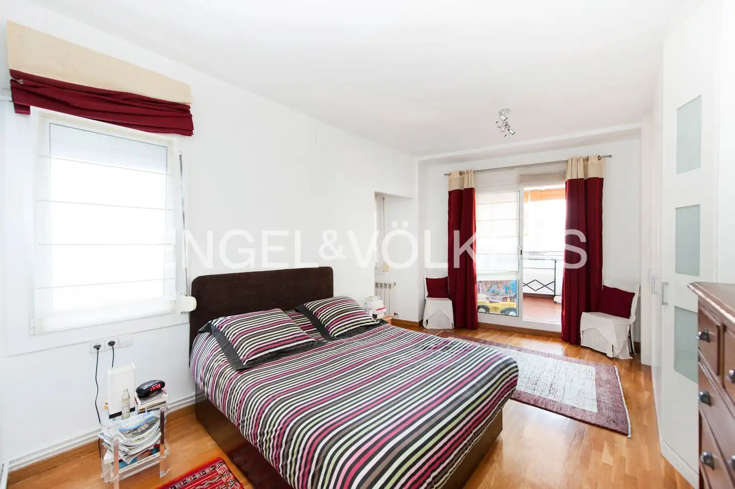 Bedroom of Flat for sale in Barcelona  with Air Conditioner, Heating and Parquet flooring