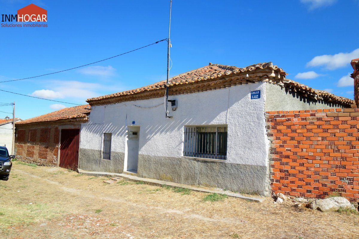 Vista exterior de Finca rústica en venda en Las Berlanas  amb Jardí privat, Terrassa i Traster