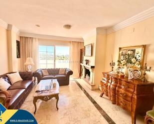 Living room of Apartment for sale in Marbella