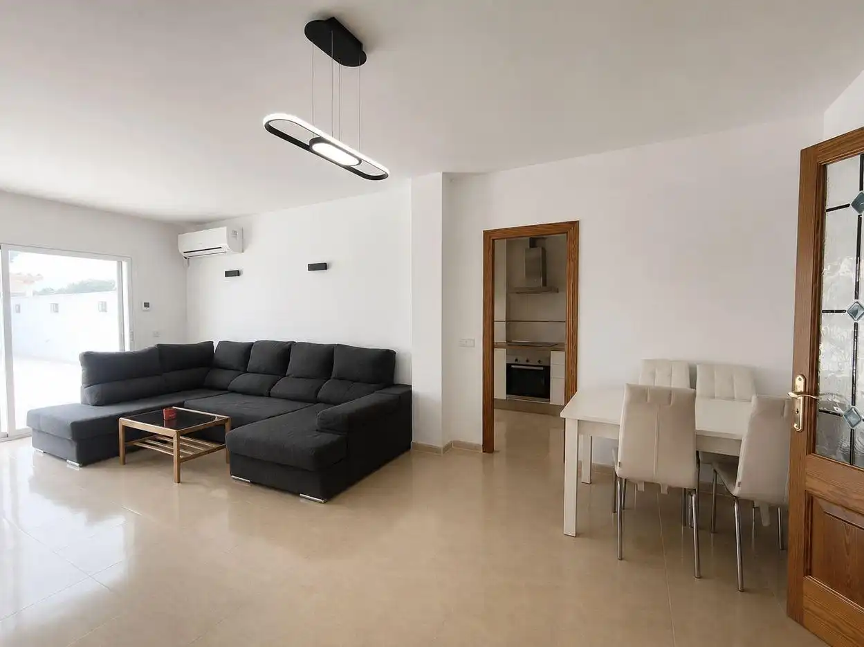Wohnzimmer von Erdgeschoss zur Miete in Llubí