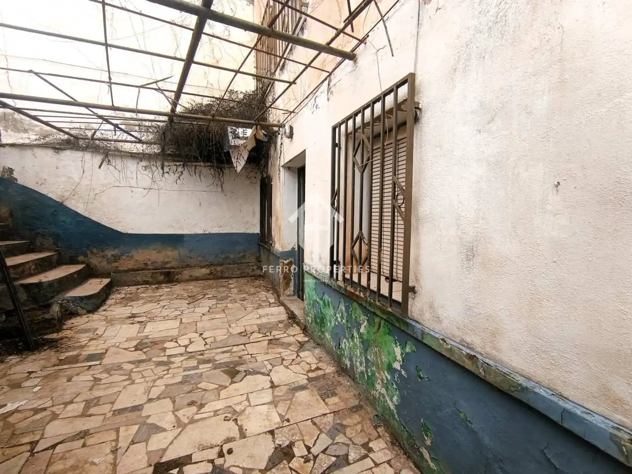 Vista exterior de Casa o xalet en venda en Loja amb Terrassa